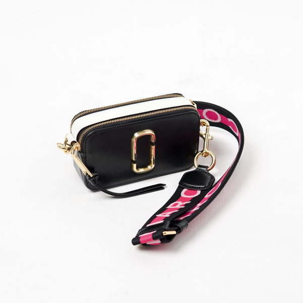 The Marc Jacobs Snapshot Crossbody Bag Black&Pink Strap