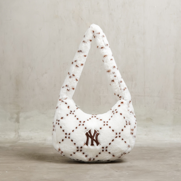 Tas MLB NY FUR WHITE BLACK HOBO BAG 100% AUTHENTIC - HYPESNEAKER.ID