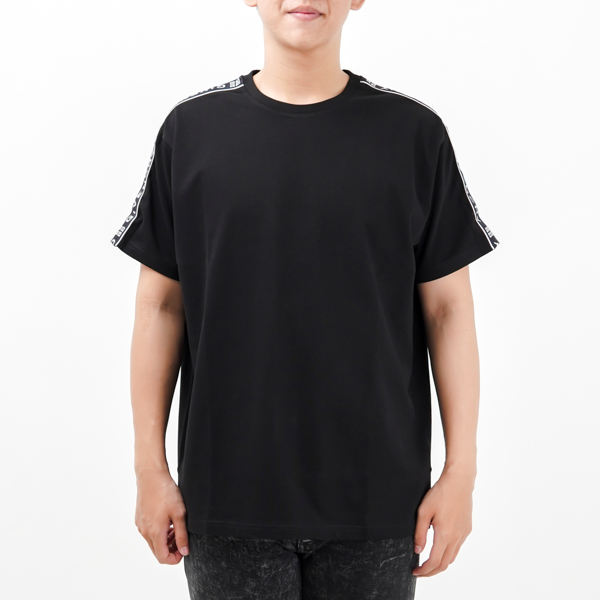 GIVENCHY BLACK TSHIRT