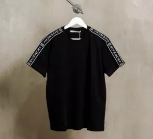 GIVENCHY BLACK TSHIRT