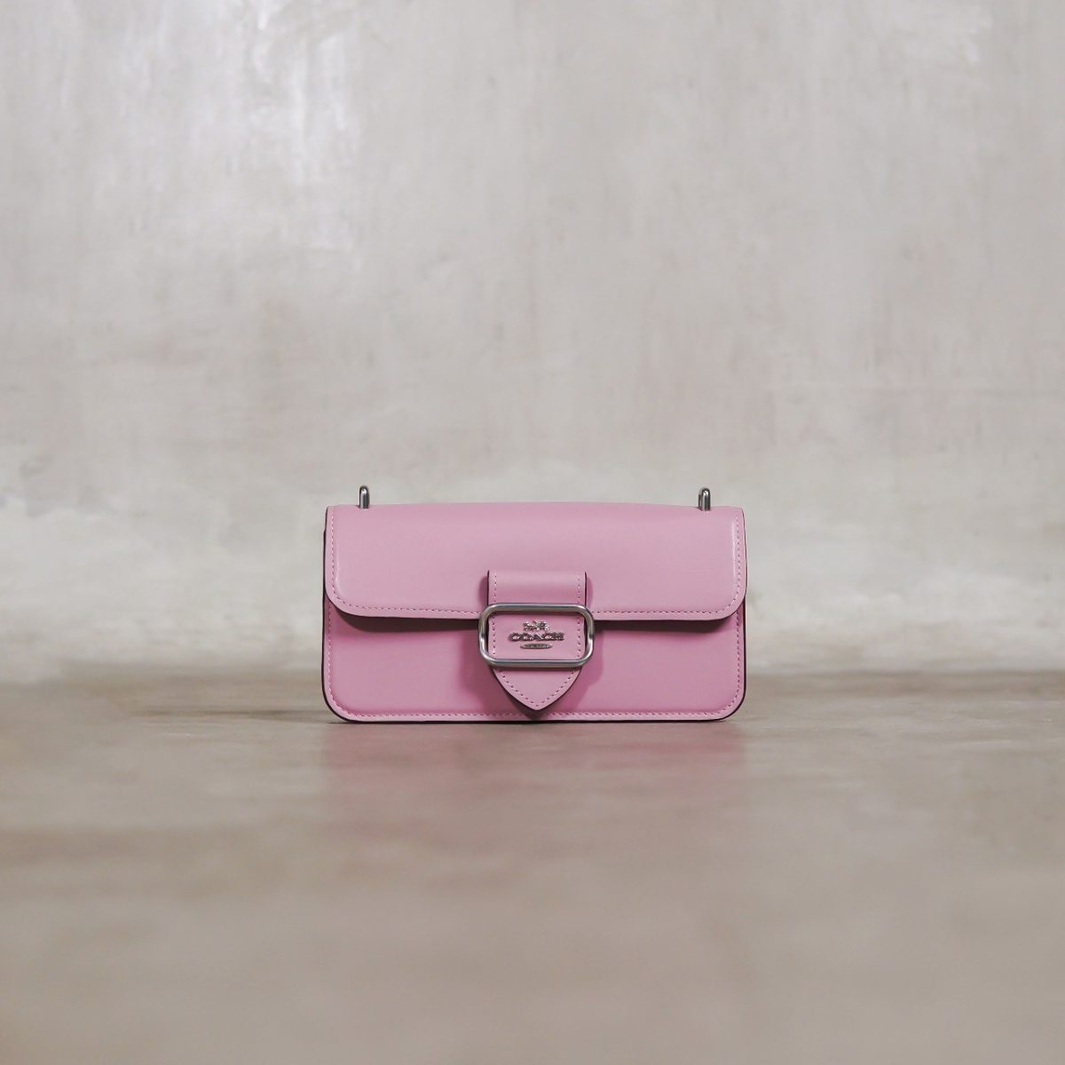 COACH PINK SHOULDER BAG