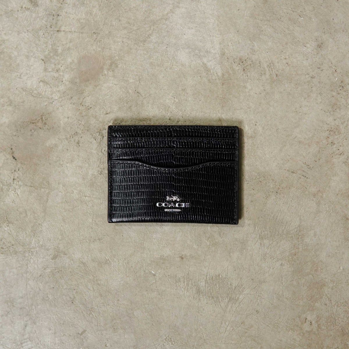 COACH BLACK CARD HOLDER