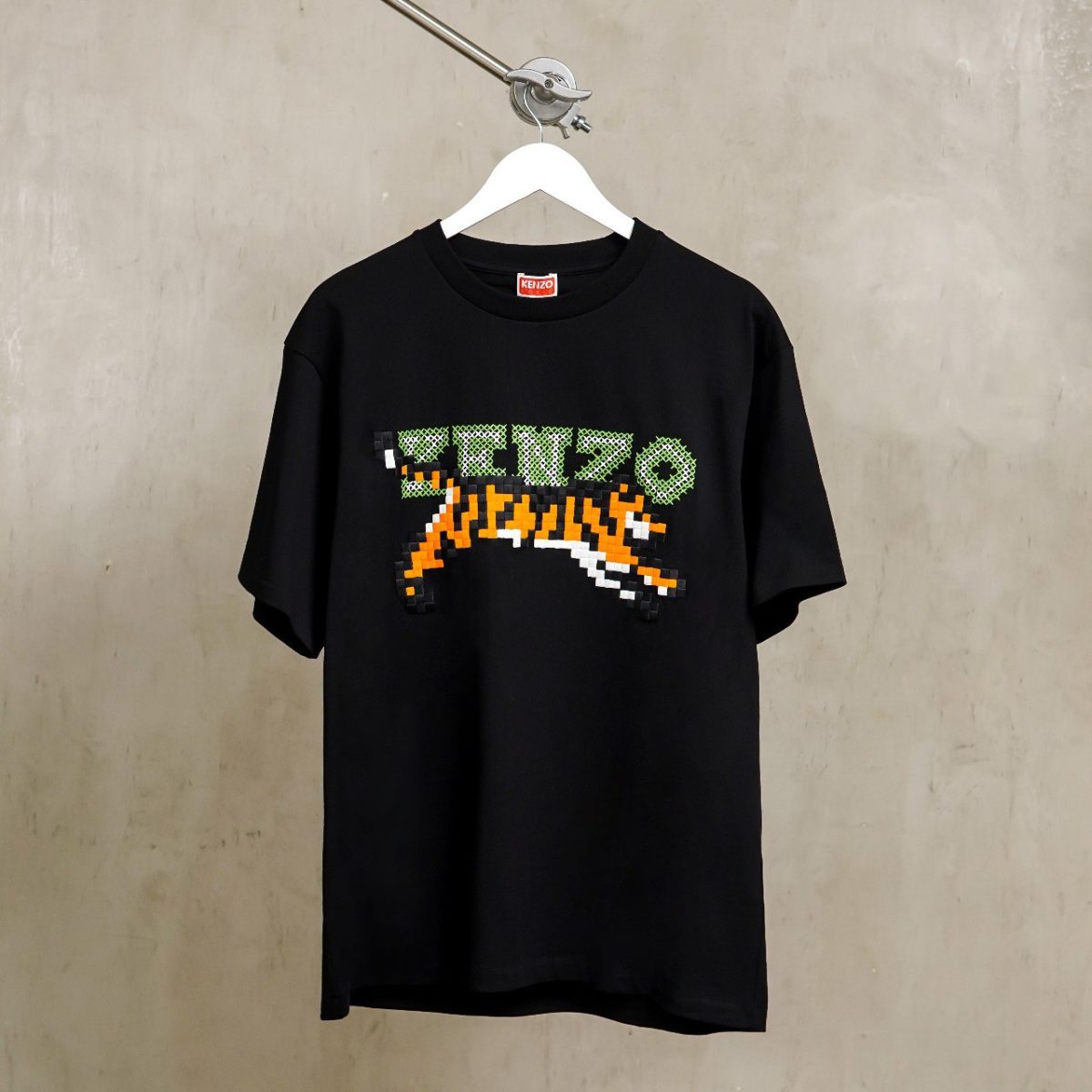 KENZO BLACK TSHIRT