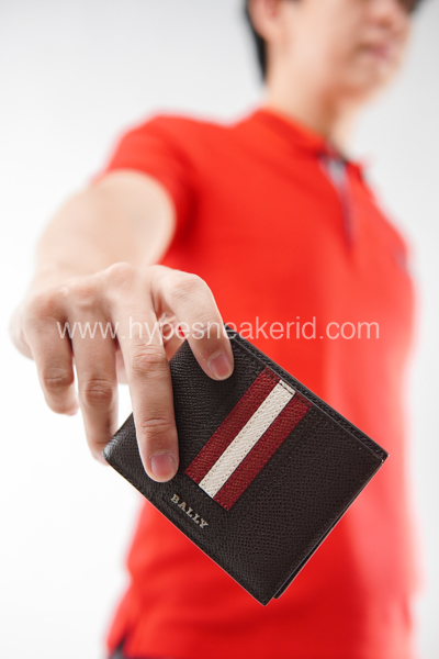 Kebiasaan buruk untuk dompet