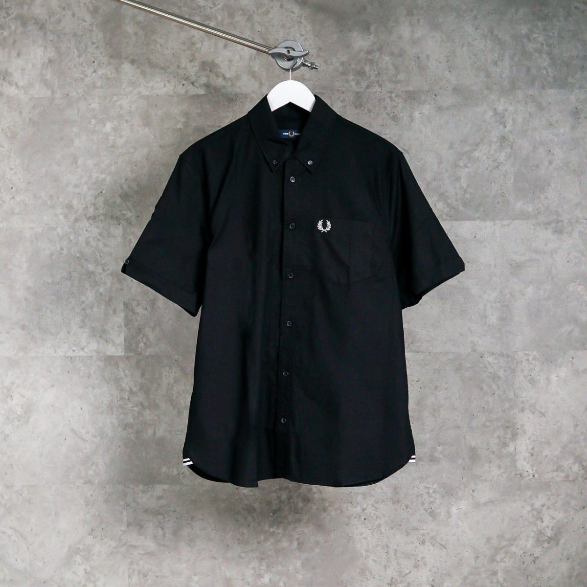 FRED PERRY BLACK SHIRT