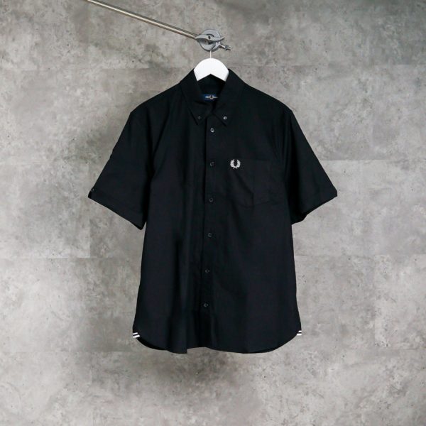 FRED PERRY BLACK SHIRT