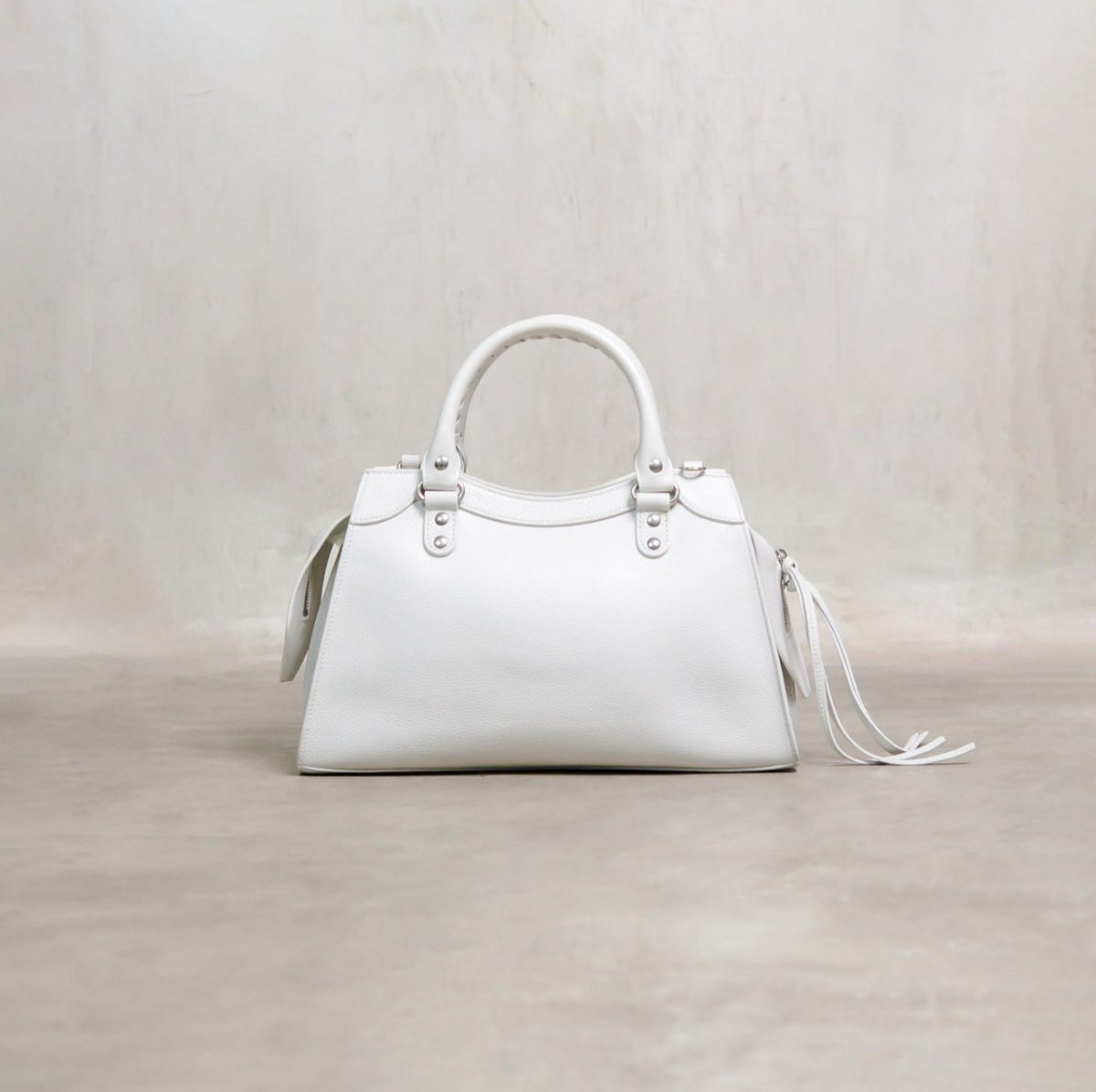 BALENCIAGA WHITE SHOULDER BAG