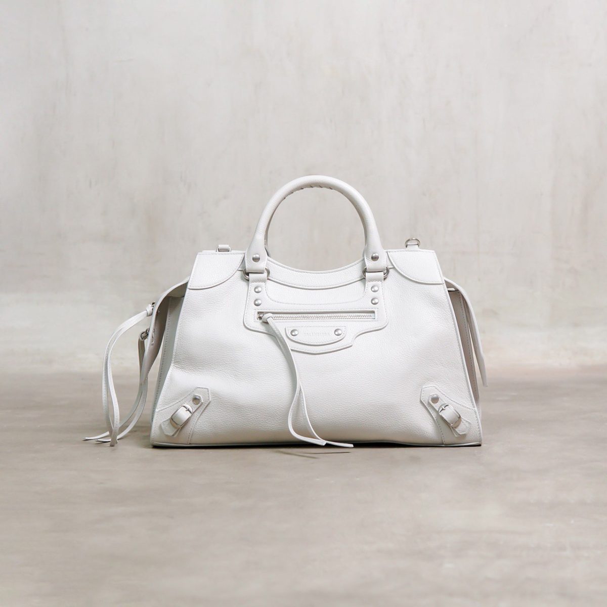 BALENCIAGA WHITE SHOULDER BAG