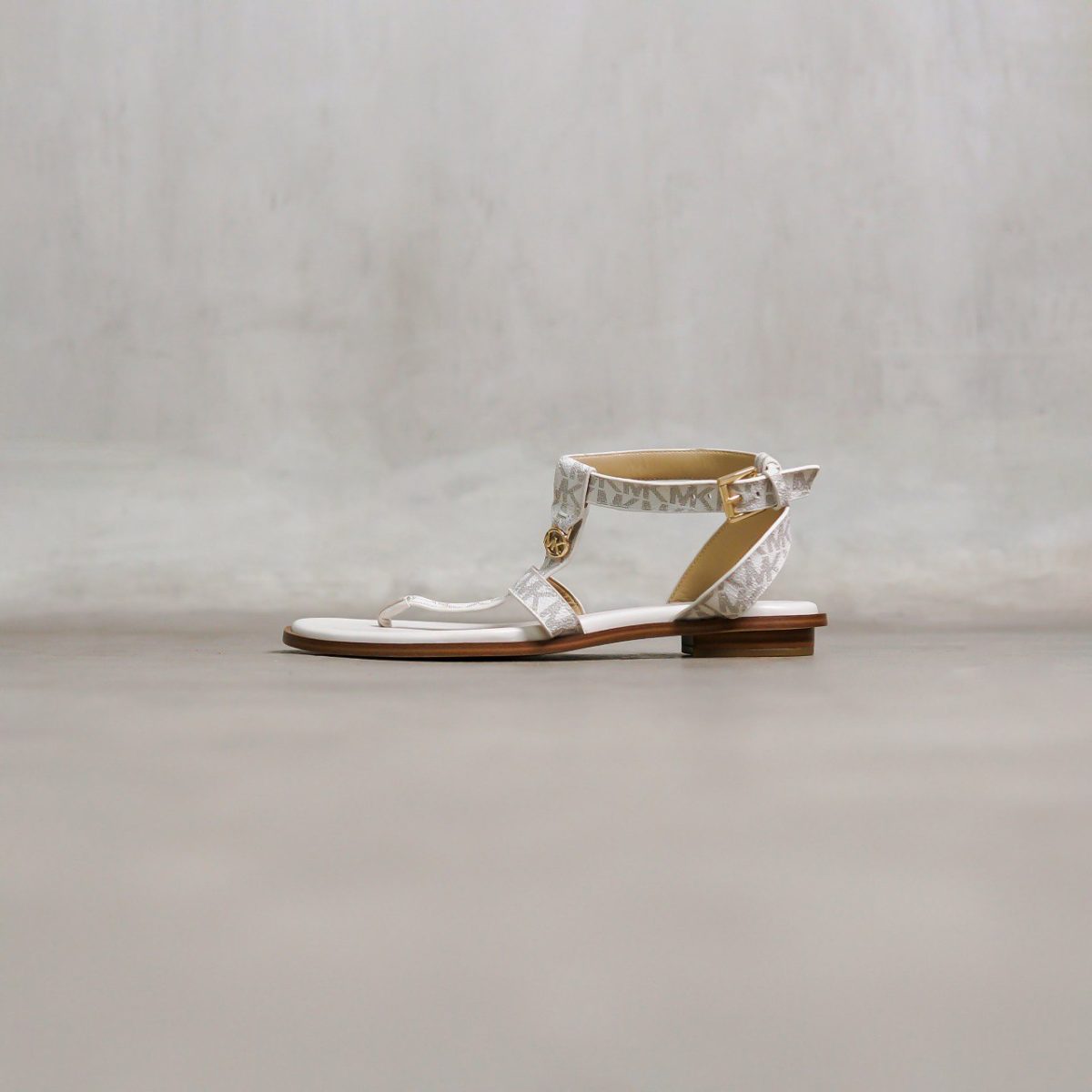 MICHAEL KORS WHITE SANDAL