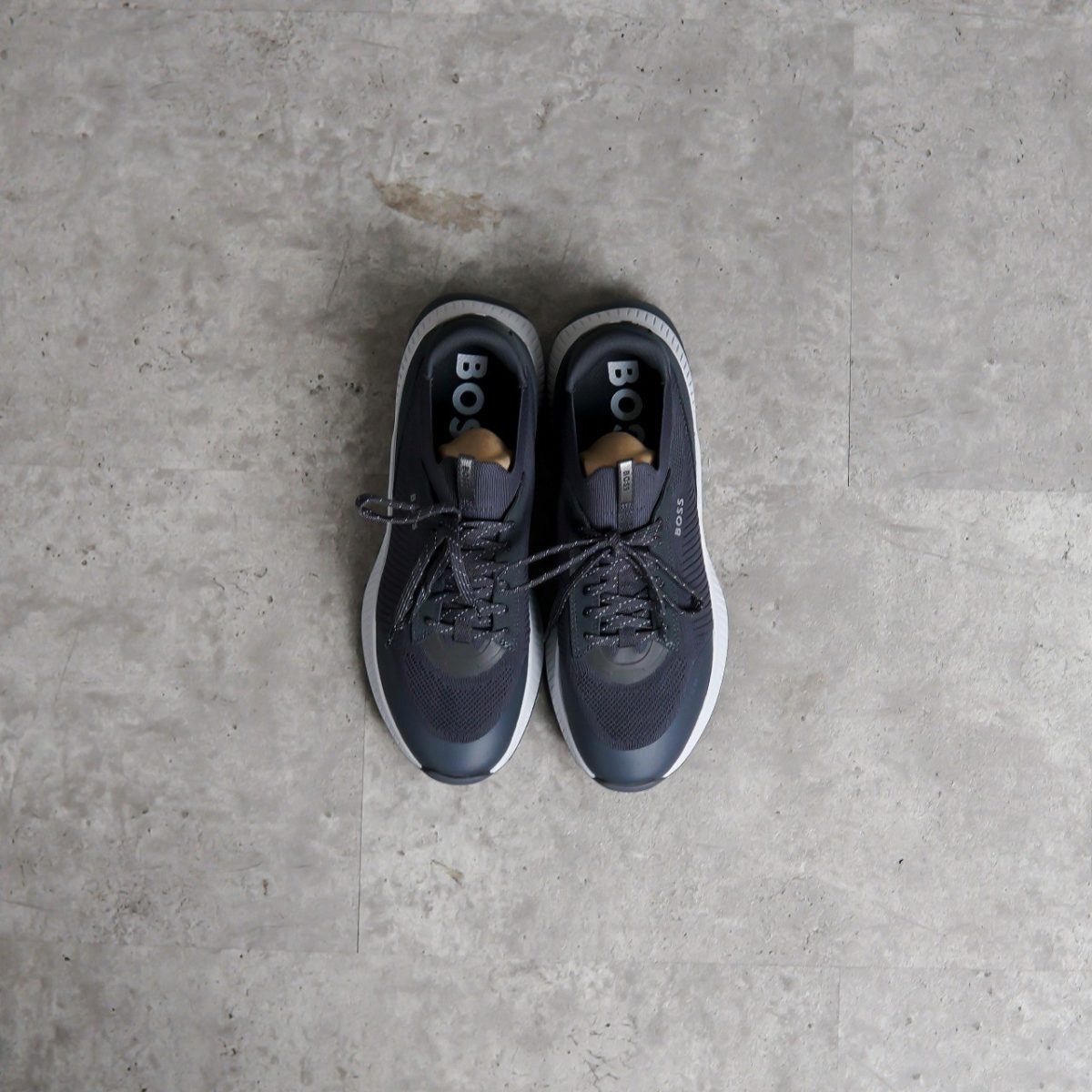 HUGO BOSS GREY SNEAKER