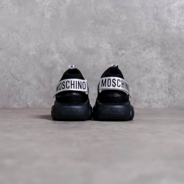 MOSCHINO BLACK SNEAKER