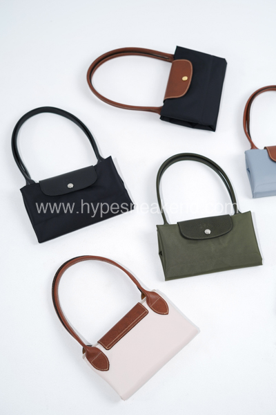 koleksi brand longchamp