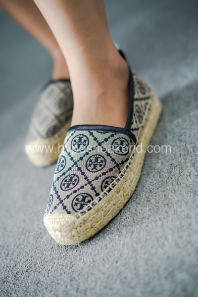 perbedaan espadrilles dan loafers