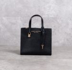 MARC JACOBS BLACK TAS