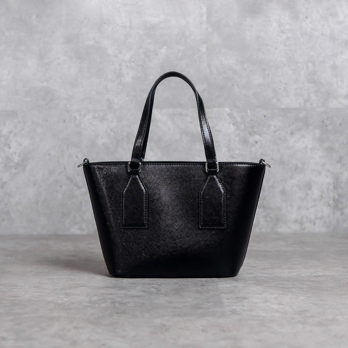 MARC JACOBS BLACK TAS