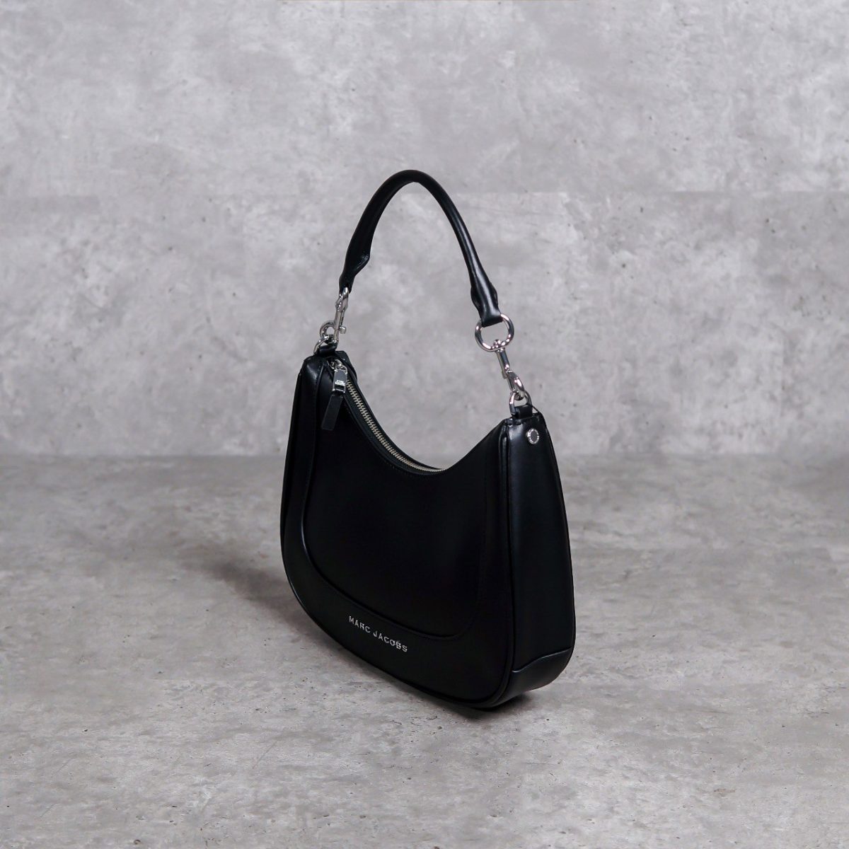 MARC JACOBS BLACK TAS