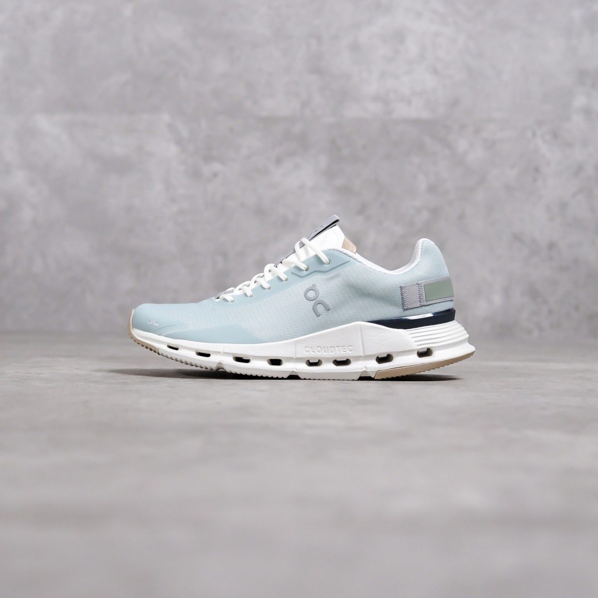 ON CLOUD BLUE SEPATU