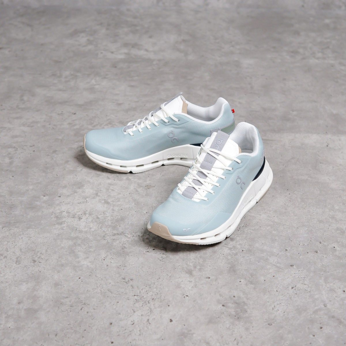 ON CLOUD BLUE SEPATU