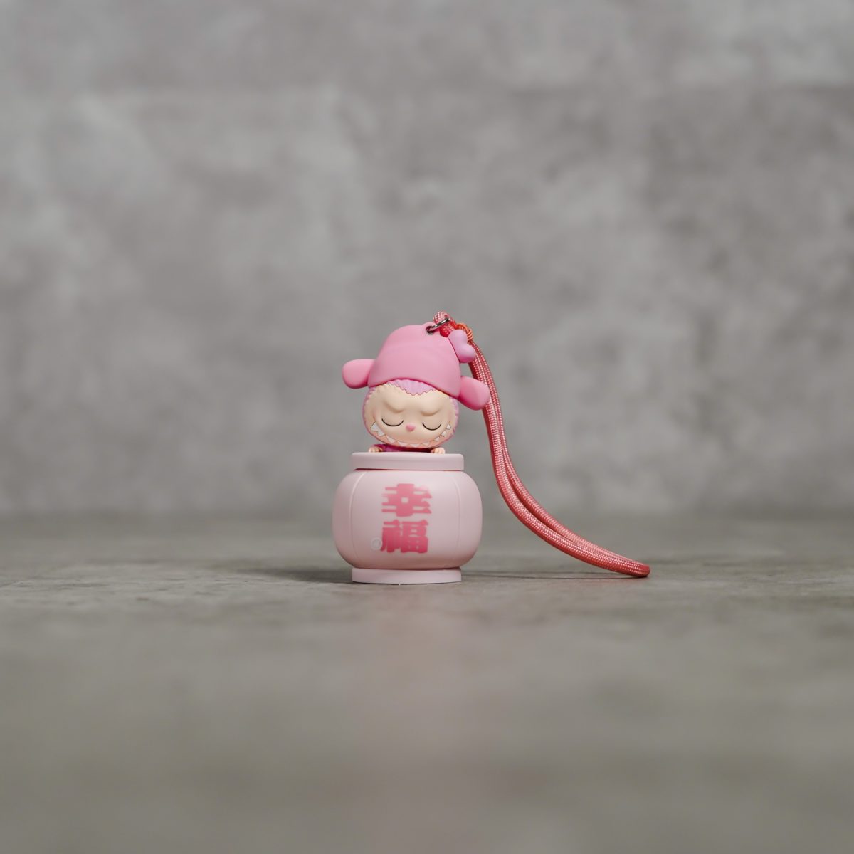 THE MONSTERS LABUBU NIGHT LIGHT LANTERN KEYCHAIN - PINK (HAPPINESS)