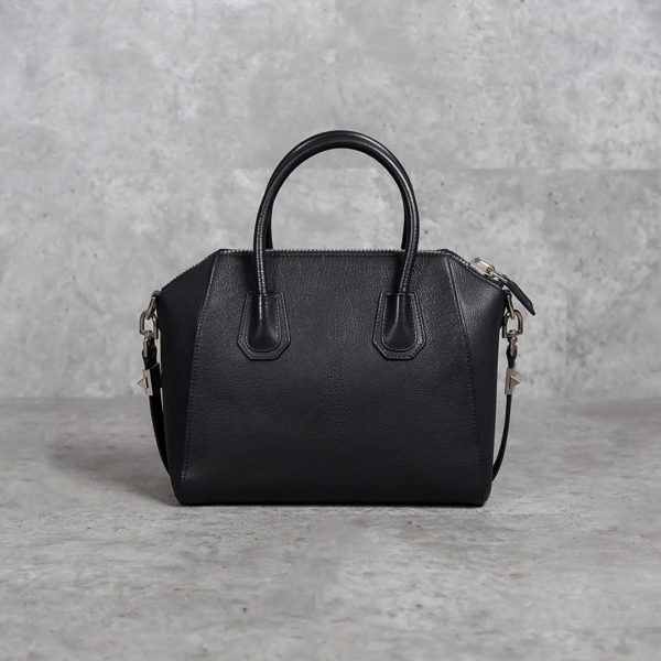 GIVENCY BLACK TAS