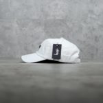 STUSSY WHITE TOPI