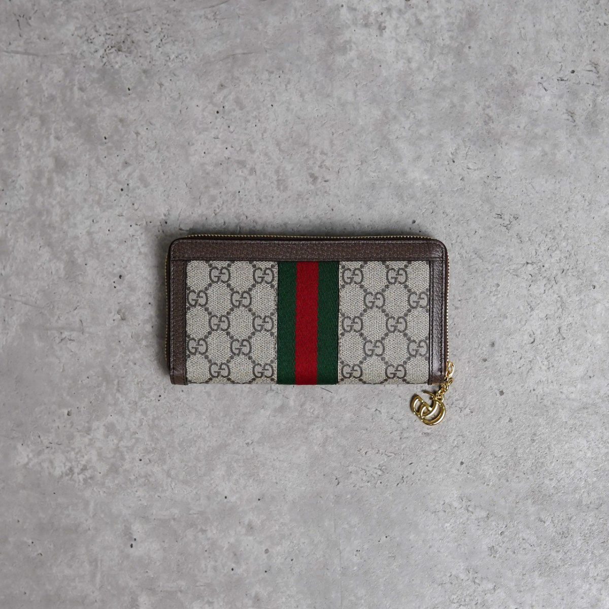 GUCCI BEIGE DOMPET