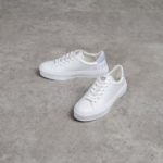 GIVENCHY WHITE SEPATU