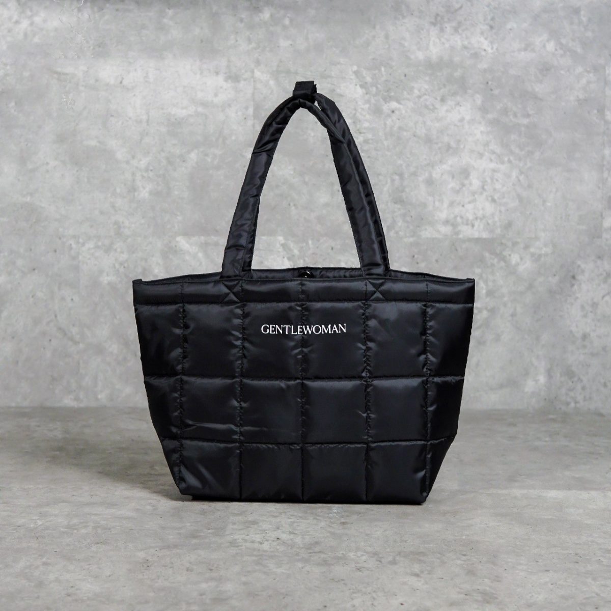 GENTLE WOMAN BLACK TAS