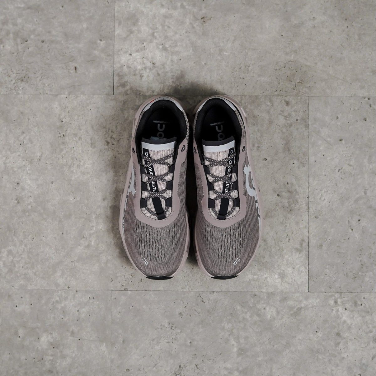 ON CLOUD GREY SEPATU