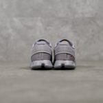 ON CLOUD GREY SNEAKER