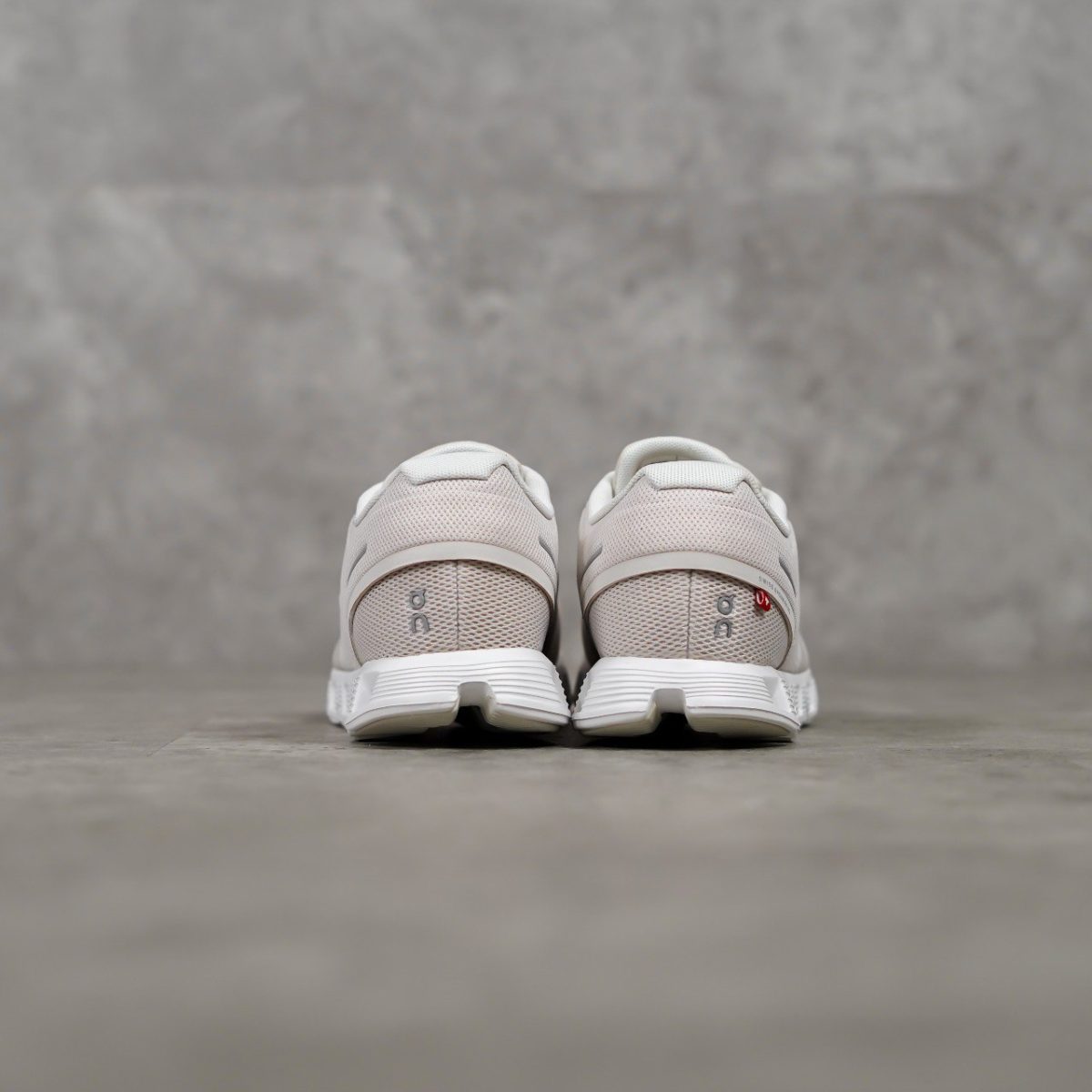 ON CLOUD WHITE BEIGE SNEAKER