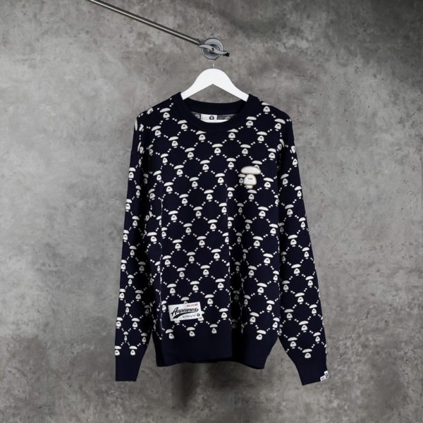 AAPE WHITE NAVY SWEATSHIRT