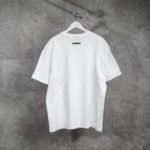 ESSENTIALS WHITE TSHIRT