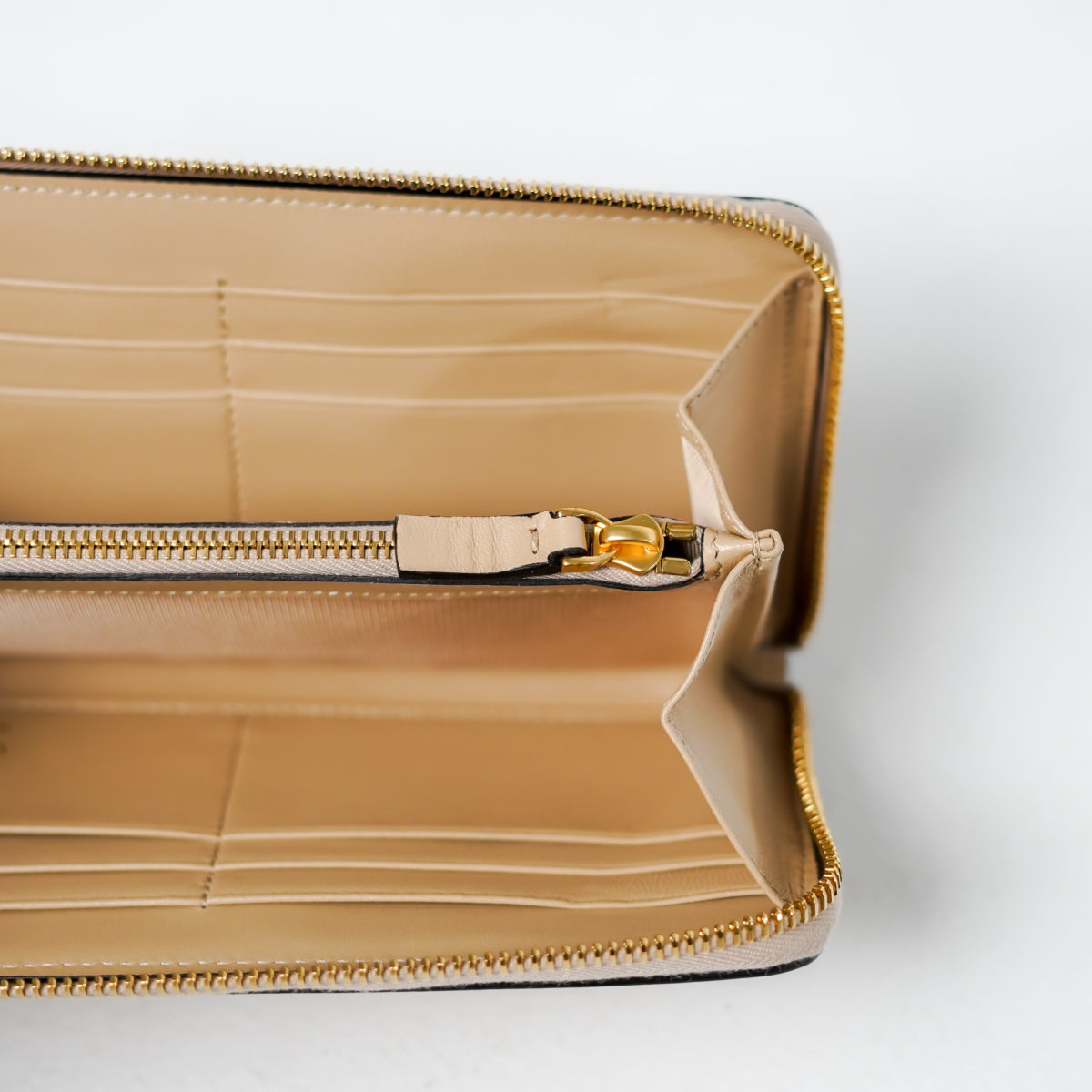 VALENTINO CREAM WALLET