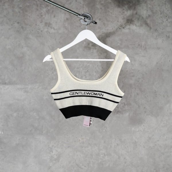 GENTLE WOMAN BLACK CREAM CROP TOP