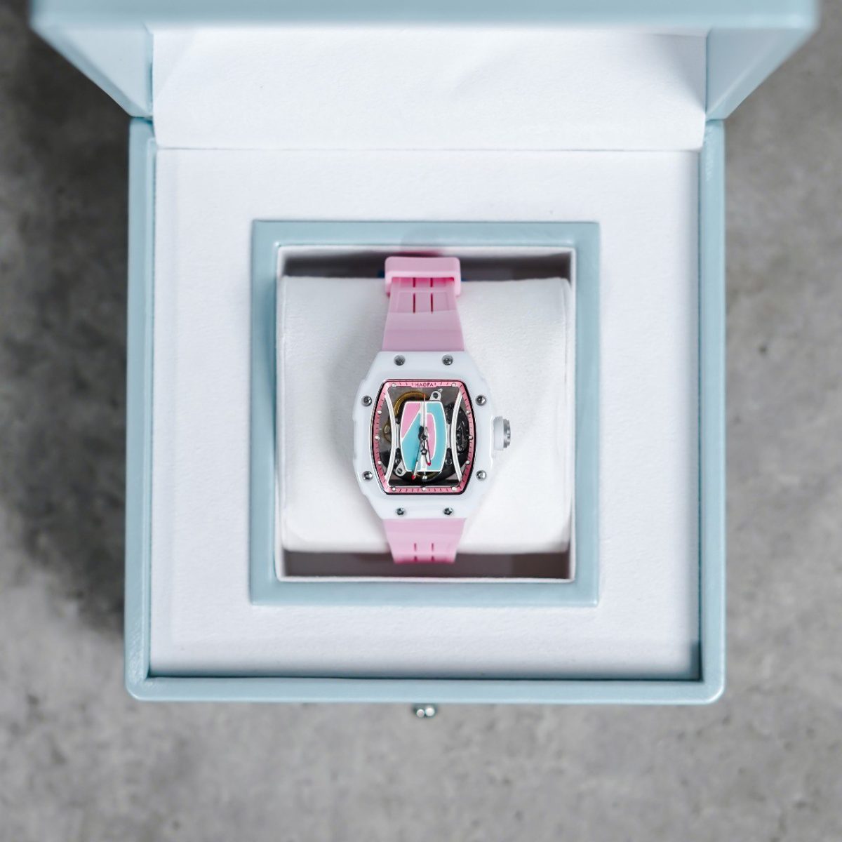 HAOFA WHITE PINK WATCH