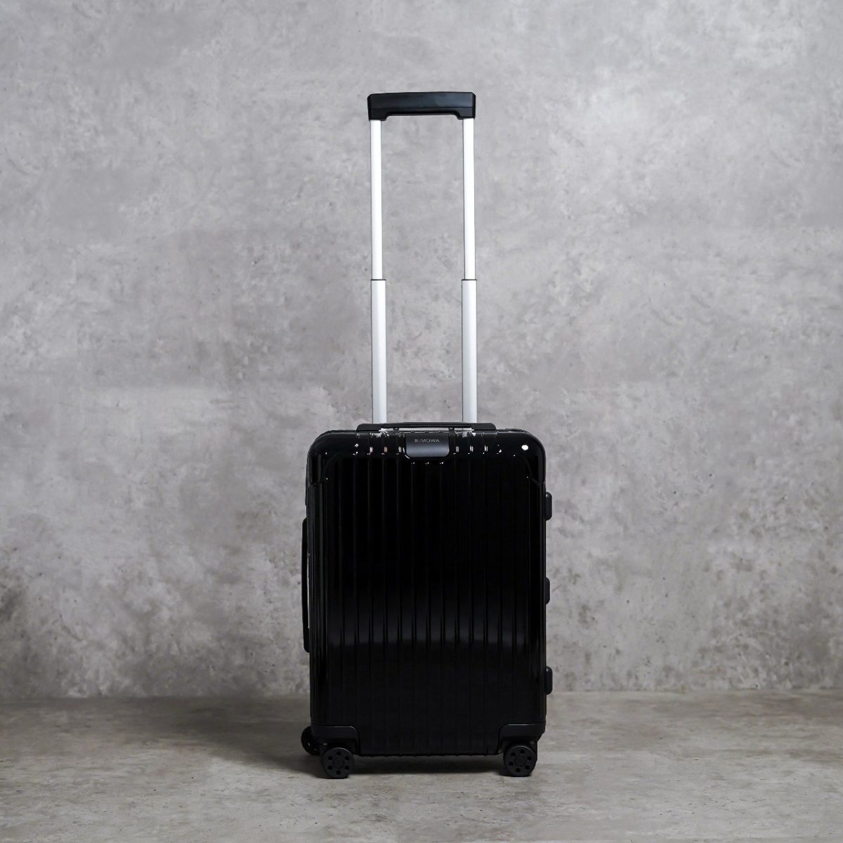 RIMOWA BLACK KOPER