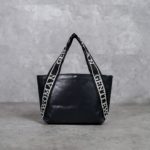 GENTLE WOMAN BLACK BAG