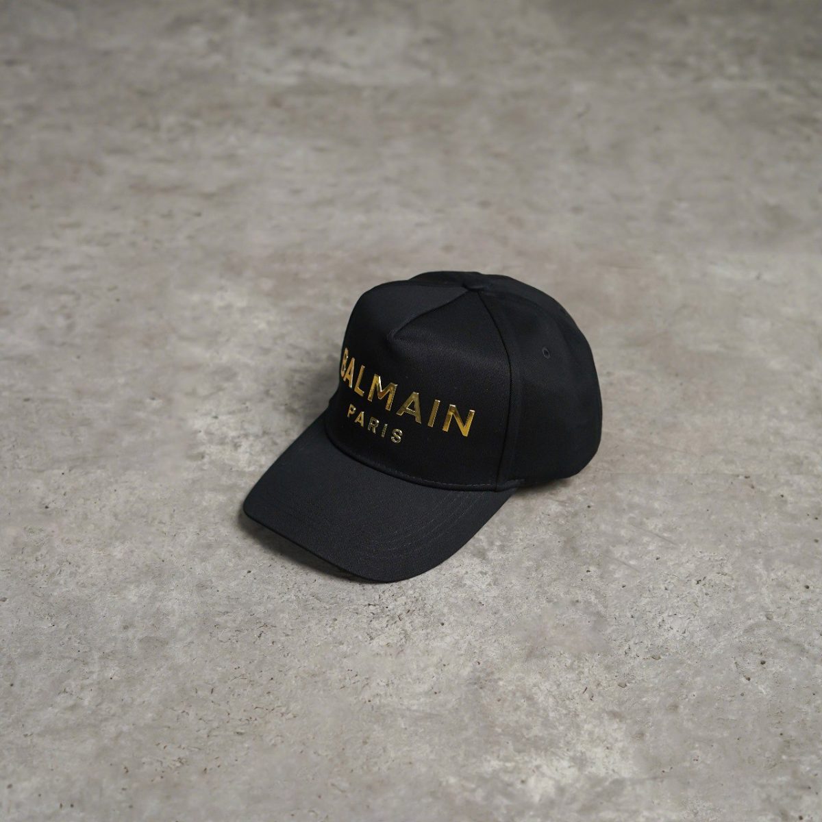 BALMAIN BLACK CAP