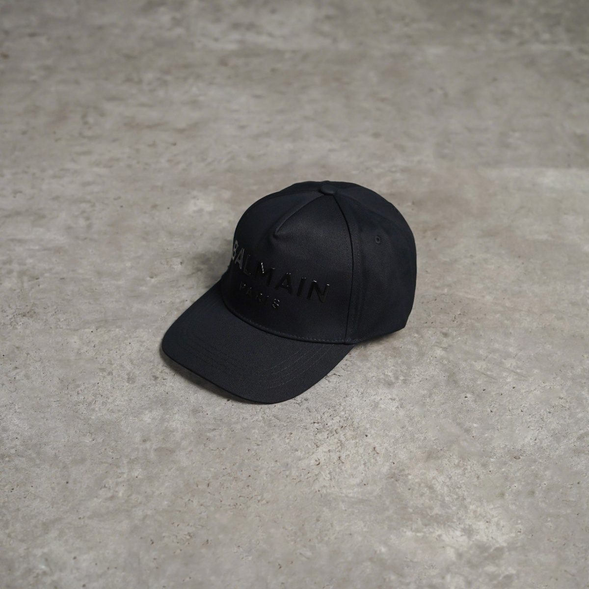 BALMAIN BLACK CAP