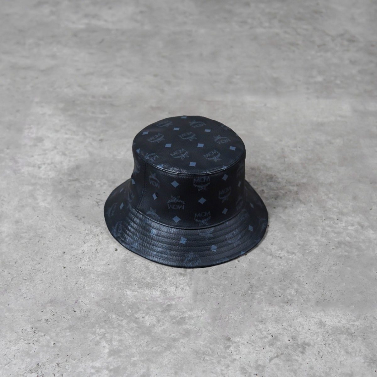 MCM BLACK CAP