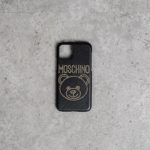 MOSCHINO BEAR OUTLINE GOLD BLACK IPHONE CASE - 11 PRO