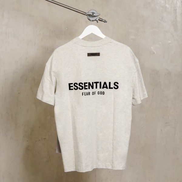 ESSENTIALS OATMILK TSHIRT