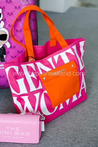 tas branded warna pink