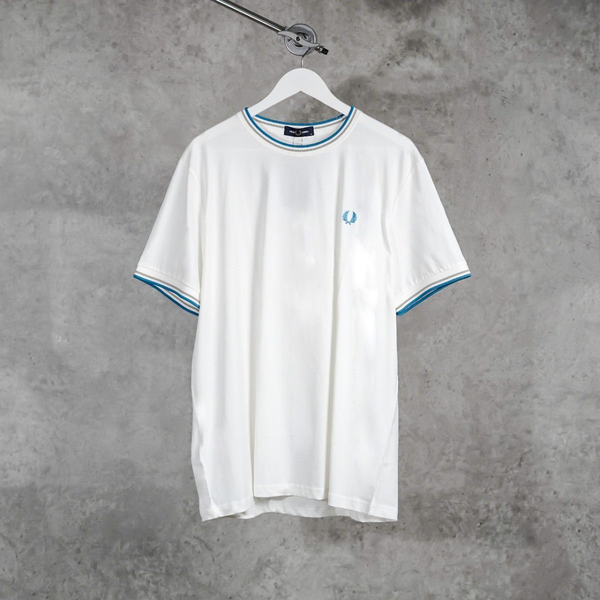 FRED PERRY WHITE TSHIRT