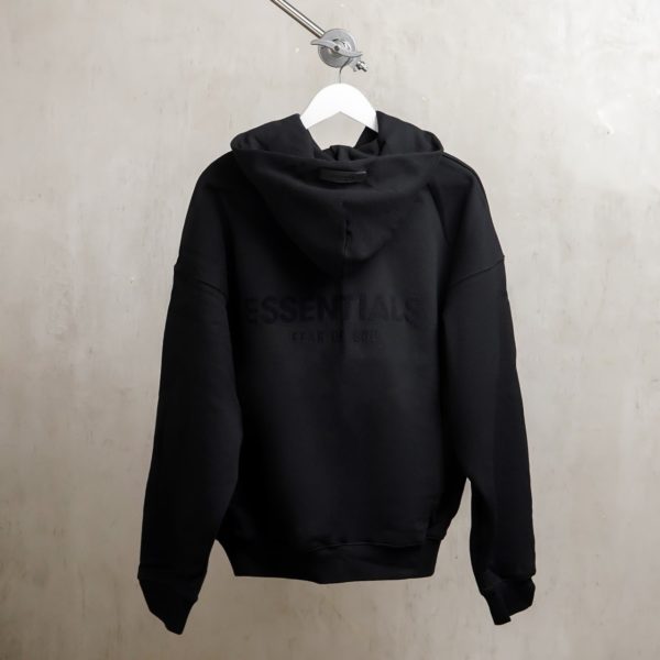 ESSENTIALS BLACK SWEATER