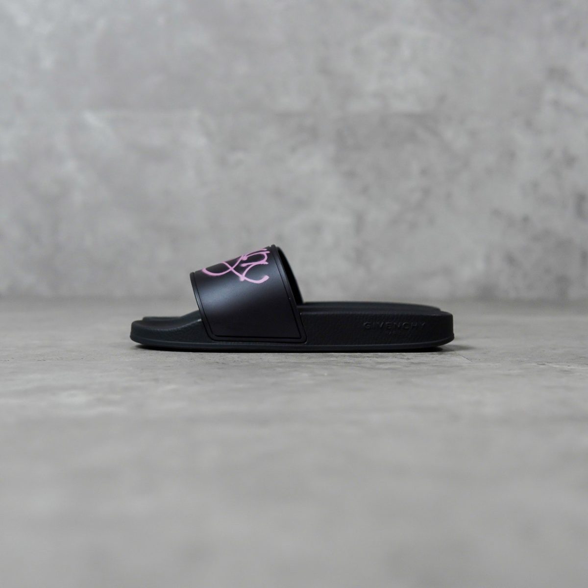 GIVENCHY BLACK SLIDE