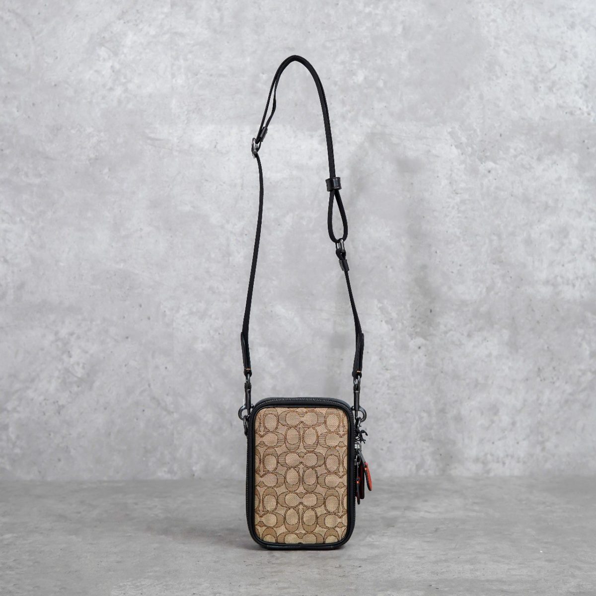 COACH BROWN JACQUARD SHOULDER BAG