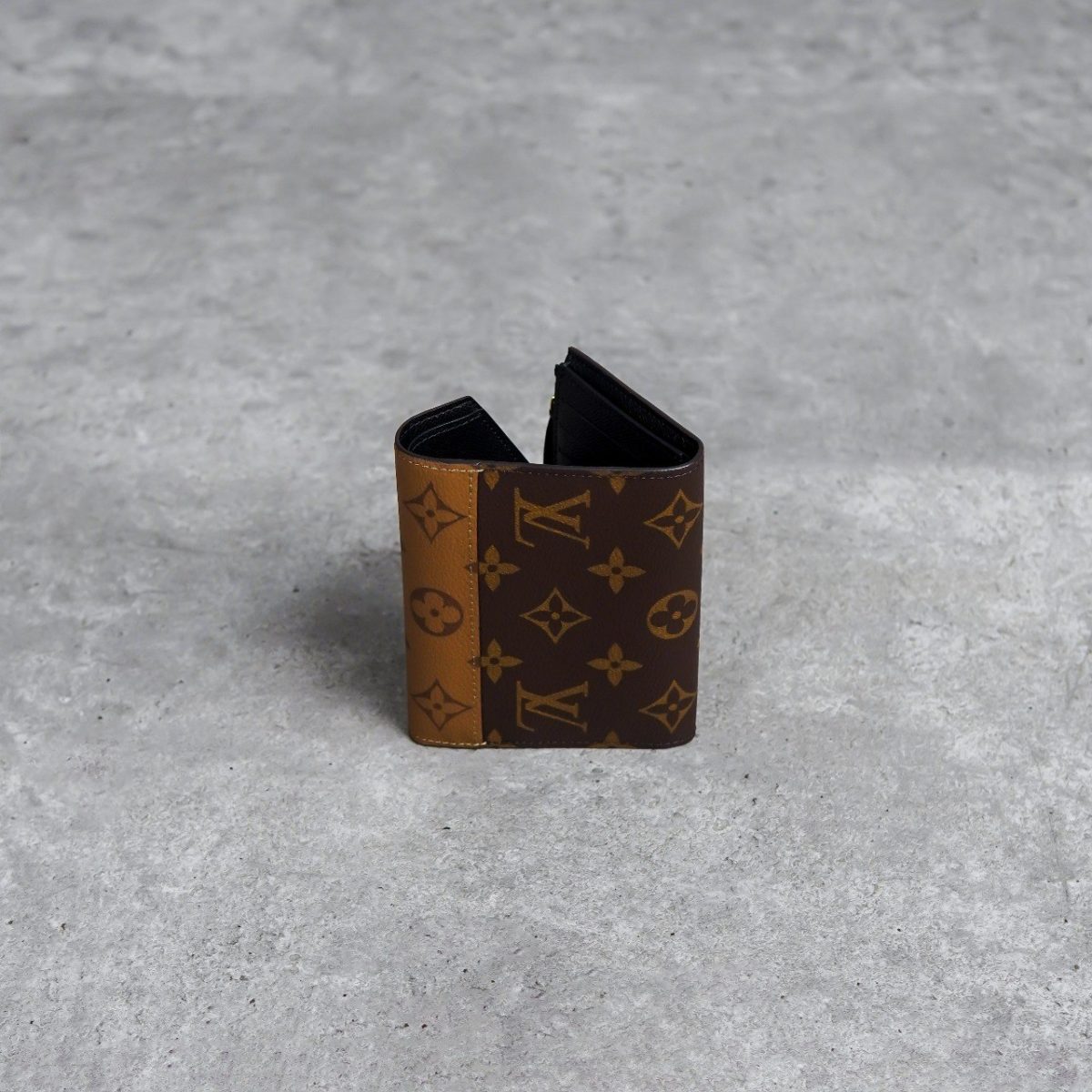 LOUIS VUITTON BROWN WALLET