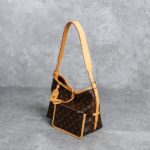 LOUIS VUITTON BROWN SHOULDER BAG